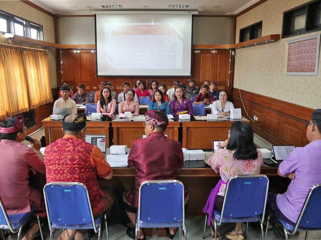 Monitoring dan Evaluasi Penerimaan Pendapatan Asli Daerah Kabupaten Badung