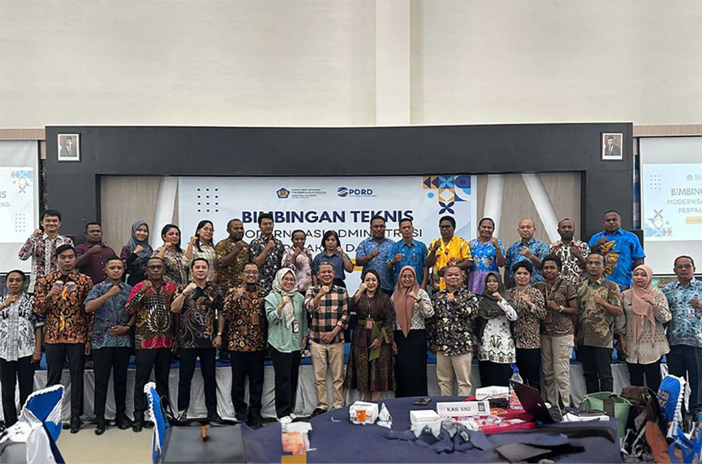 Menjadi Narasumber Bimtek Modernisasi Administrasi Perpajakan Daerah