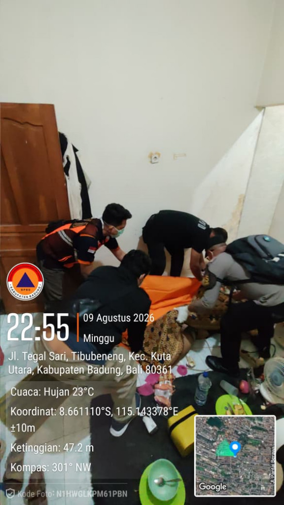 Tim Service Antar Jenazah Gratis (SAJAGAT) Badung di bawah Kabid Kedaruratan dan Logistik, I Ketut Murdika, S.STP melakukan Evakuasi jenazah di Jalan Tegal Sari Tibubeneng ke RS. Proef. Ngoerah