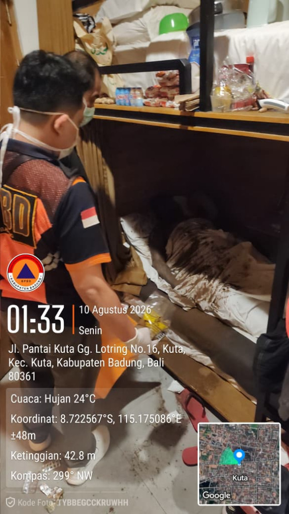 Tim Service Antar Jenazah Gratis (SAJAGAT) Badung di bawah Kabid Kedaruratan dan Logistik, I Ketut Murdika, S.STP melakukan Evakuasi jenazah di Jalan Pantai Kuta, Gang Lotring Kuta ke RS. Proef. Ngoerah