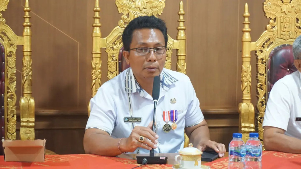 tim juri/tim penilai melakukan verifikasi ke Kantor Perbekel Desa Punggul