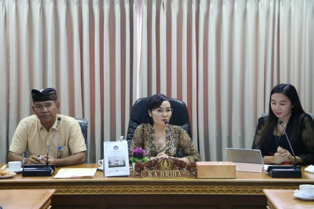 Plt. Kepala Brida Kab. Badung I Gusti Ayu Agung Trisna Dewi, SE,AK.,M.M  menerima kunjungan Tim Kerthi Bali Research Centre (KBRC) UNHI