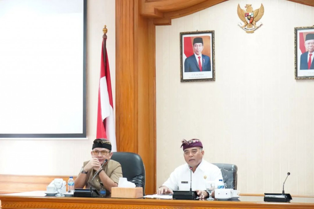 Rapat Persiapan Penilaian Tahap Kedua Mangupura Award 2024