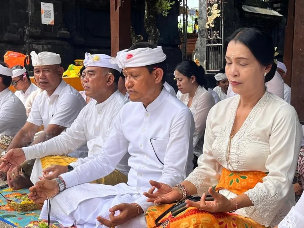 Tirtayatra ke Pura Tanah Kilap, Pura Geria Tanah Kilap lan Pura Luhur Candi Narmada