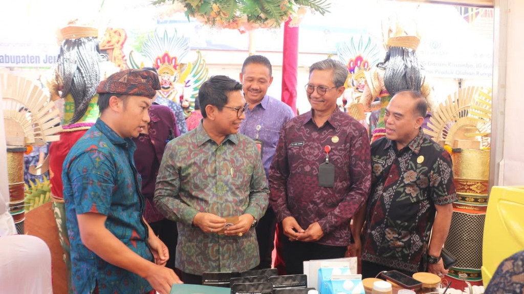 Penyerahan Sertifikat Hak Kekayaan Intelektual Provinsi Bali Tahun 2026