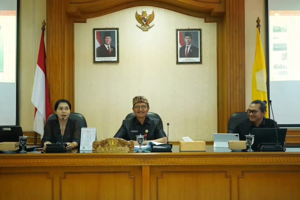 Pembahasan Laporan Pendahuluan Kegiatan Kajian Potensi Pengembangan Industrialisasi Perikanan