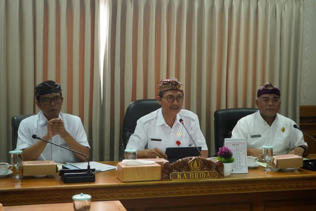 Rapat Pembahasan Proposal Inovasi AKUDICARI Dinas Kependudukan dan Pencatatan Sipil Kabupaten Badung