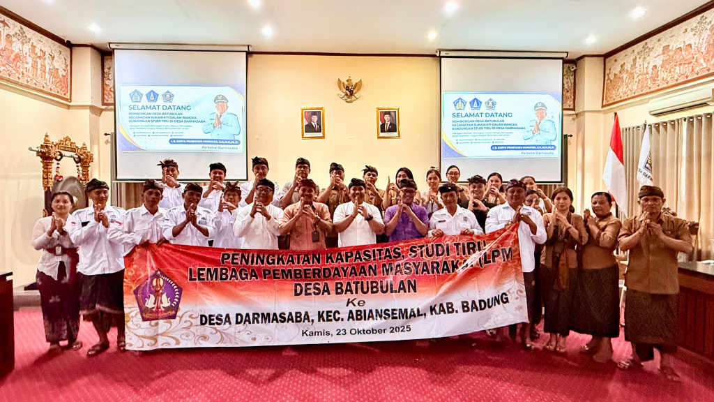 Menerima Kunjungan Studi Tiru Desa Batubulan ke Desa Darmasaba