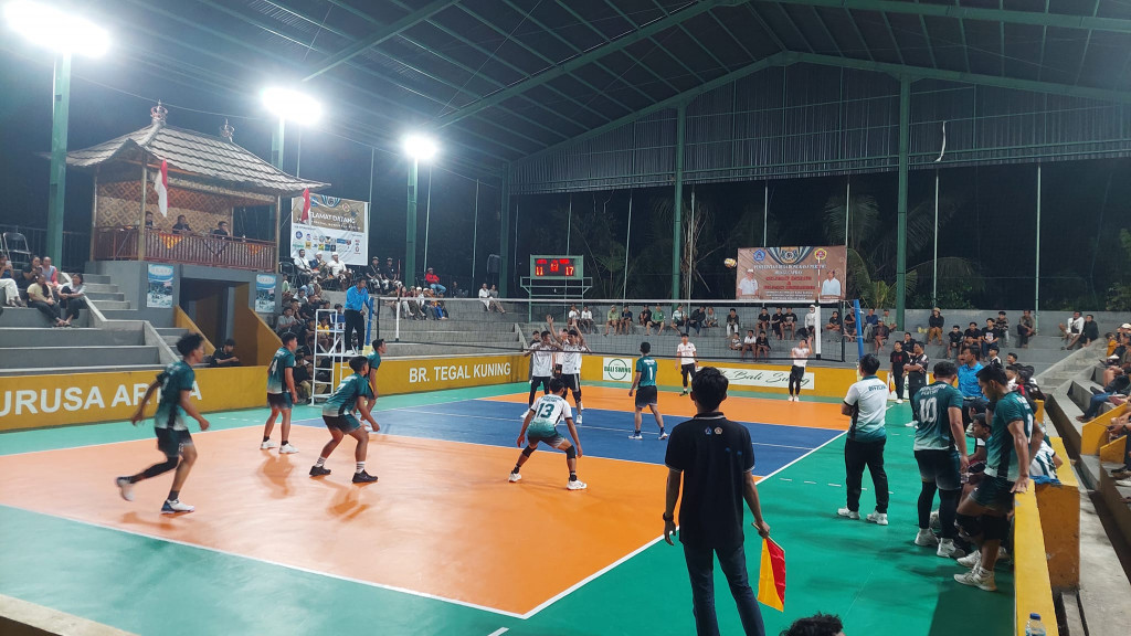 KONTINGEN VOLI DHARMA TEMAJA DALAM AJANG KARANG TARUNA KECAMATAN ABIANSEMAL CUP II