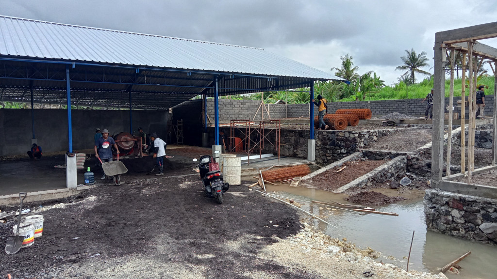 Kunjungan ke Lokasi Pembangunan TPS 3R