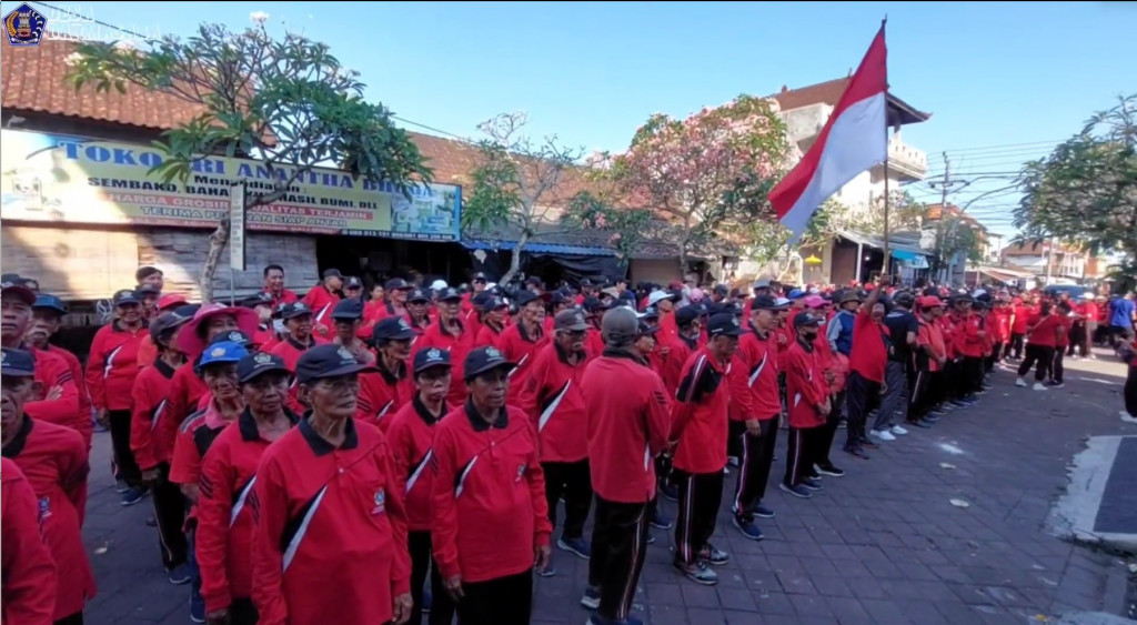 JALAN SANTAI LANSIA DARMASABA