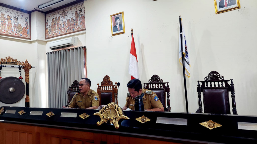 RAKOR PERANGKAT DAN STAF DESA DARMASABA