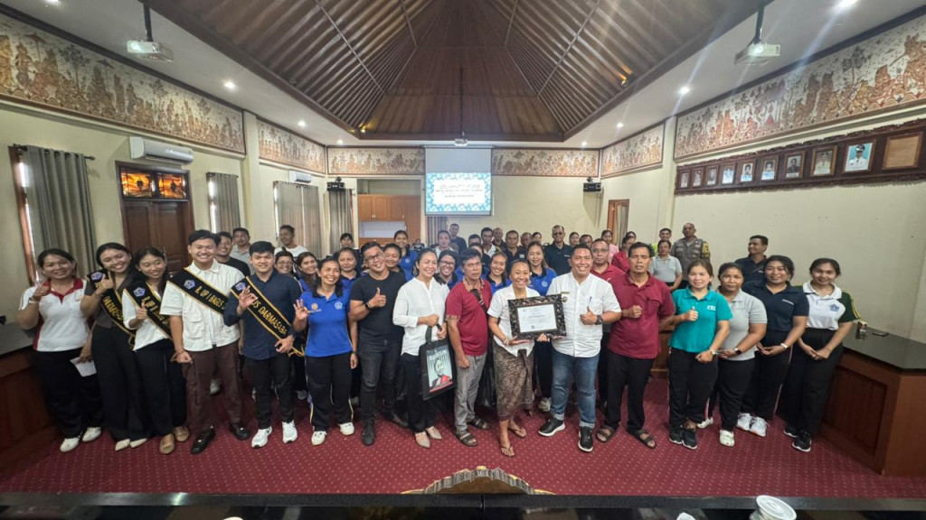 Serap Aspirasi Masyarakat Daerah Anggota DPD RI Provinsi Bali di Desa Darmasaba