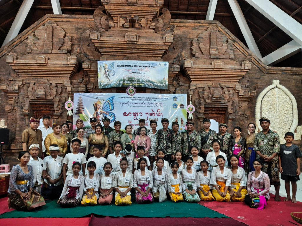 PELAKSANAAN BULAN BAHASA BALI KE VIII TAHUN 2026 KOLABORASI DESA ANGANTAKA DAN DESA ADAT KEKERAN