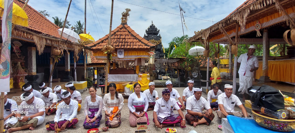 Nyaksiang Karya Ngenteg Linggih ring Pura Dalem Rijasa