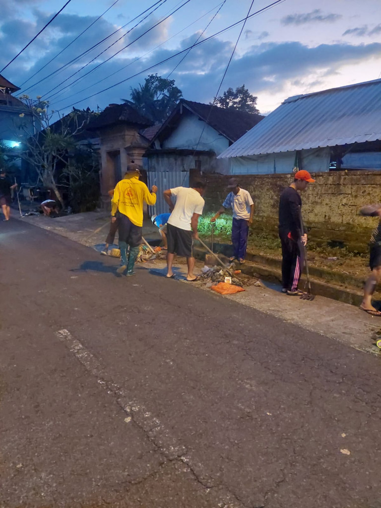GIAT GOTONG ROYONG MASYARAKAT