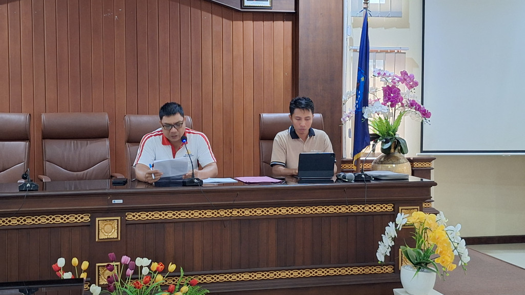Rapat Koordinasi Perangkat dan Staf