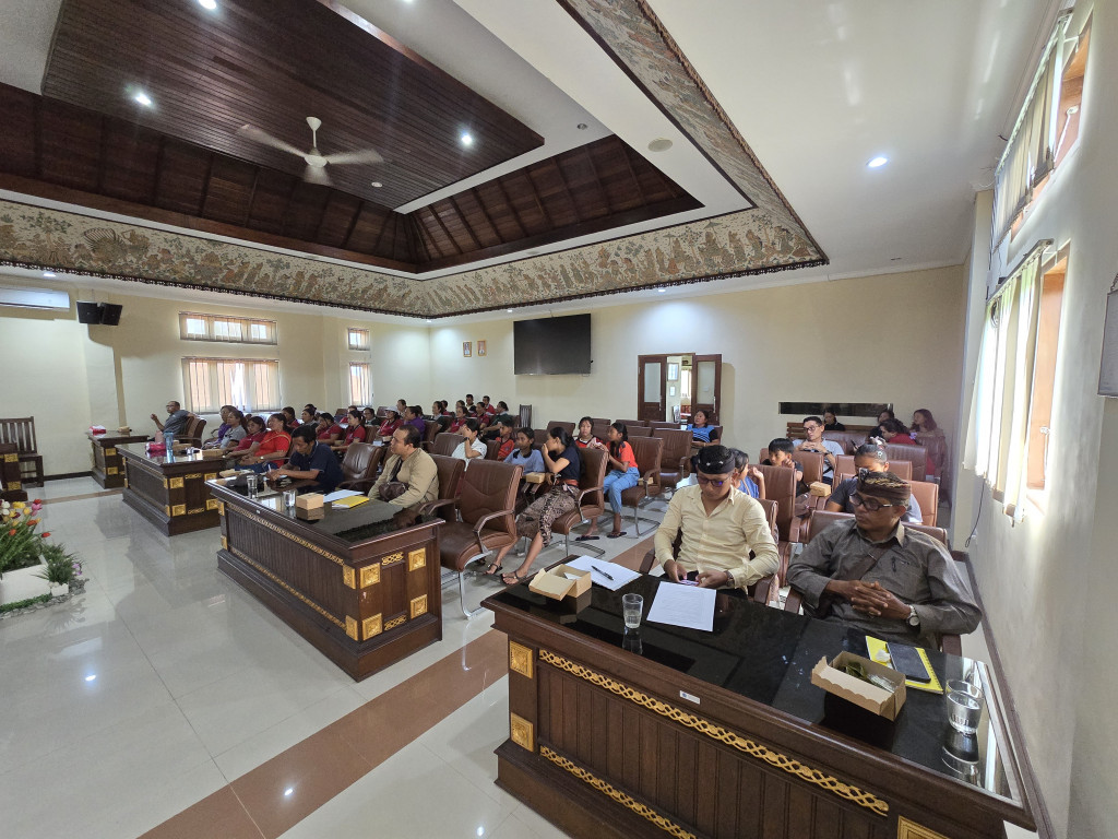 Rapat Persiapan Pelaksanaan Bulan Bung Karno di Desa Bongkasa Pertiwi