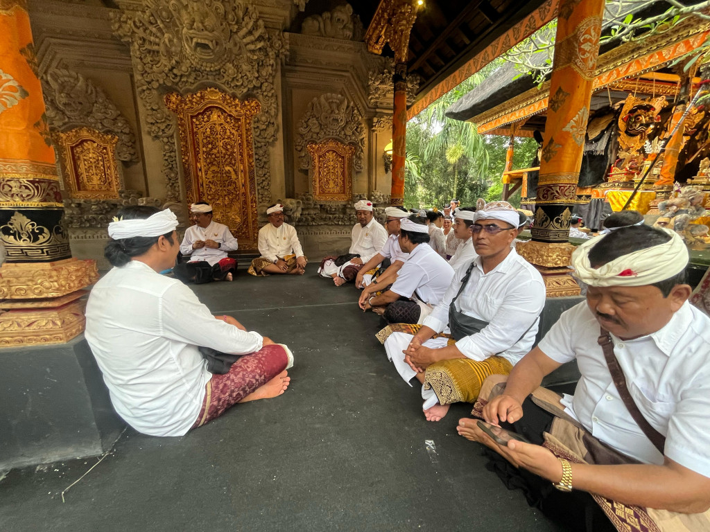 Nganyaran di Pura Payogan Agung