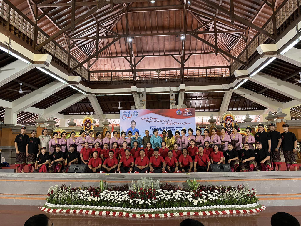 Kontingen Carangsari Mewakili Badung Dalam Lomba Senam Serangkaian HKG Ke-51