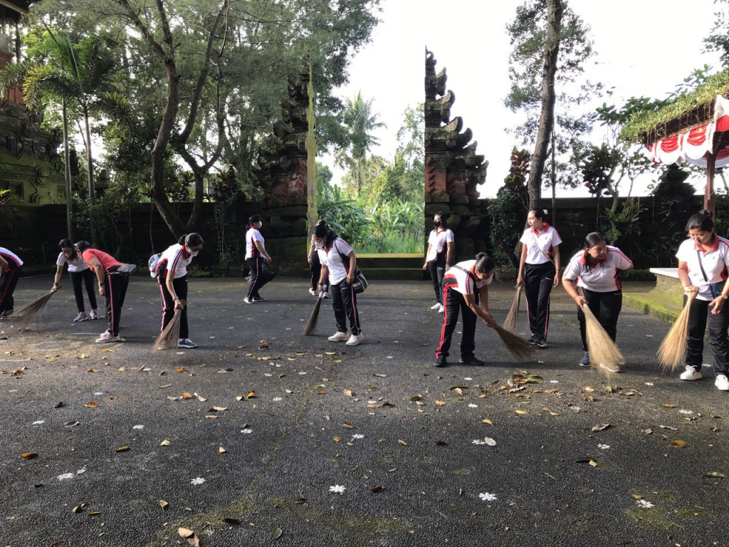 Peringati HUT Mangupura ke 13 Pemkab Badung Laksanakan Kegiatan Gerakan Serentak Badung Bersih dan Hijau