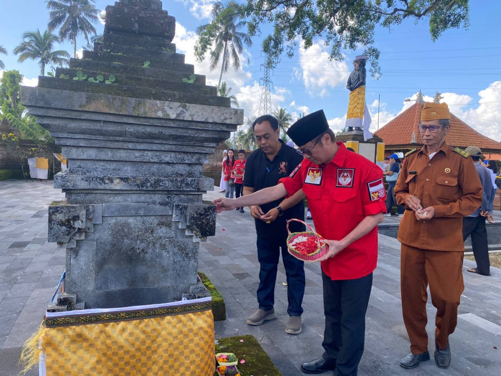 7 Organisasi Sosial dan Keagamaan Adakan Baksos di Carangsari