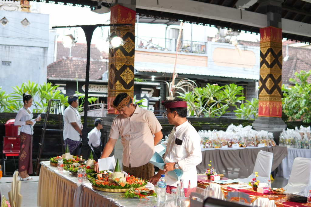 Banjar Tegal Luwih Rayakan HUT STT dan PKK 2025, Perkuat Kebersamaan dan Pengembangan Ekonomi Warga
