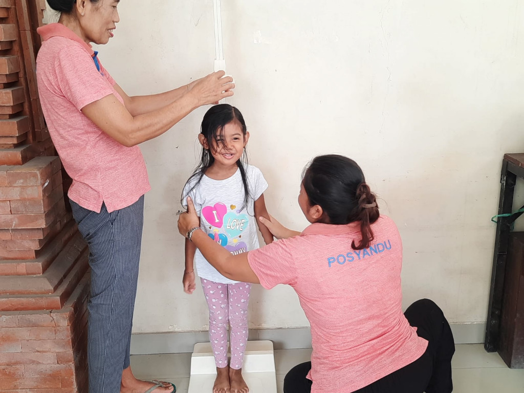 Dukung Generasi Muda Sehat dan Cerdas, Banjar Pegending Gelar Posyandu Balita Rutin