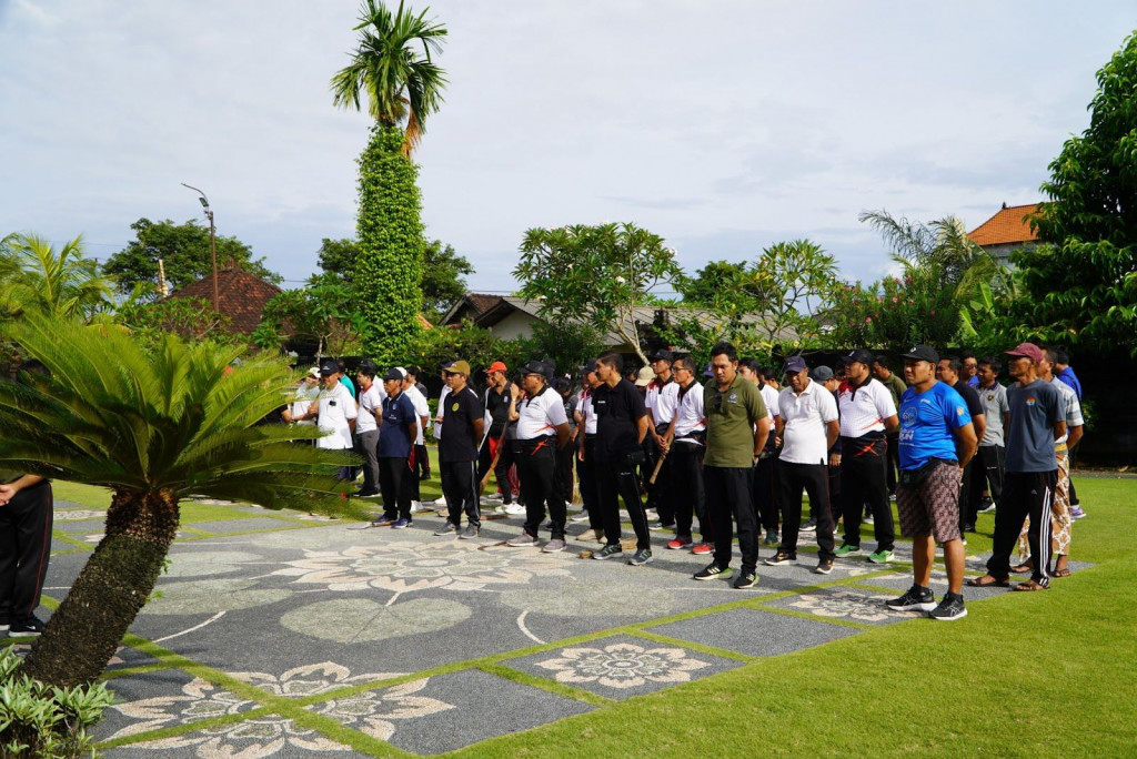 Gotong Royong Semesta Berencana, Pemerintah Desa Dalung Gelar Aksi Bersih Sampah