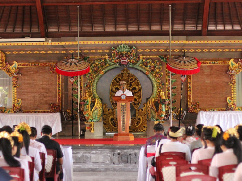 Kegiatan Lomba Penjor dan Lomba Gebogan Sambut Hari Raya Galungan dan Kuningan oleh Sabha Yowana Desa Adat Dalung