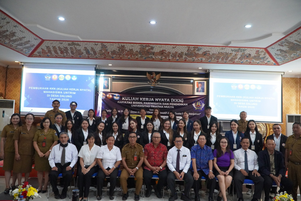 kegiatan Penerimaan Mahasiswa KKN oleh Universitas Triatma Mulya di Desa Dalung