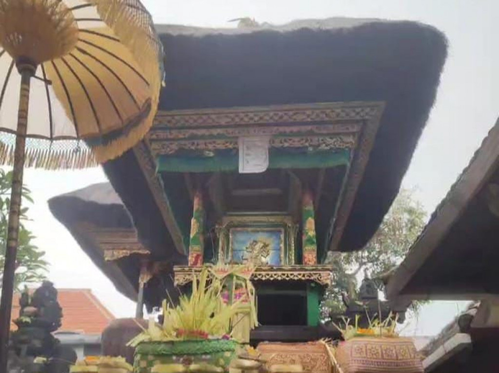 Penuh Khidmat, Umat Hindu Rayakan Piodalan di Pura Ratu Made Agung