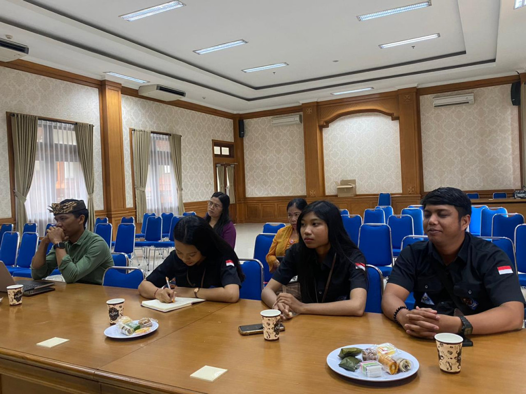 Perwakilan KIM Dalung Hadiri Rapat Koordinasi Pendataan Ulang dan Penguatan Fungsi KIM di Puspem Badung