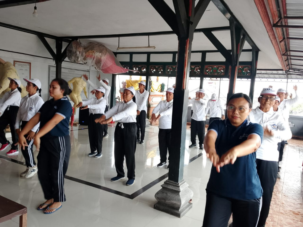 Posyandu Lansia Rutin Digelar, Dorong Peningkatan Kesejahteraan Warga Banjar Dukuh