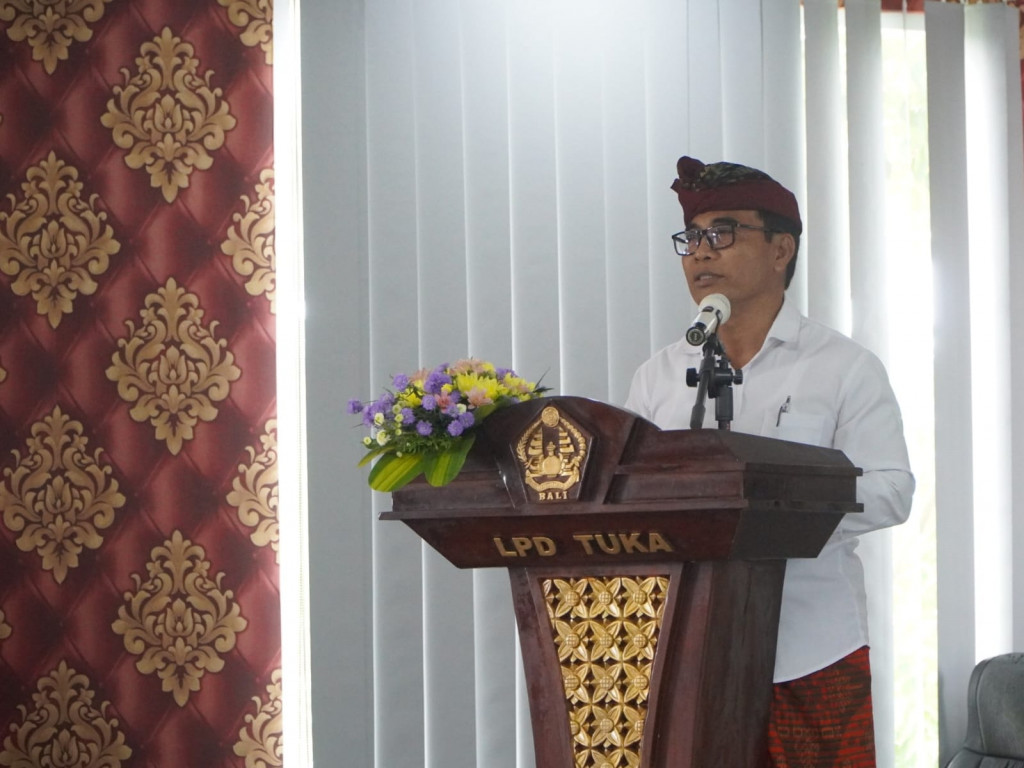 Sekretaris Desa Dalung Apresiasi Pelaksanaan Bulan Bahasa Bali Tahun 2026 di Desa Adat Tuka, Dalung