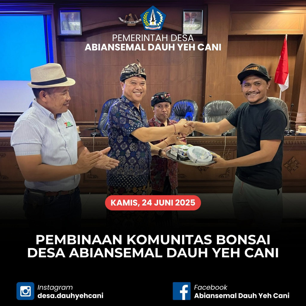 Dukung Kreativitas Warga, Pemdes Abiansemal Dauh Yeh Cani Gelar Pembinaan dan Serahkan Bantuan Alat untuk Komunitas Bonsai 'ABIANSMALL'