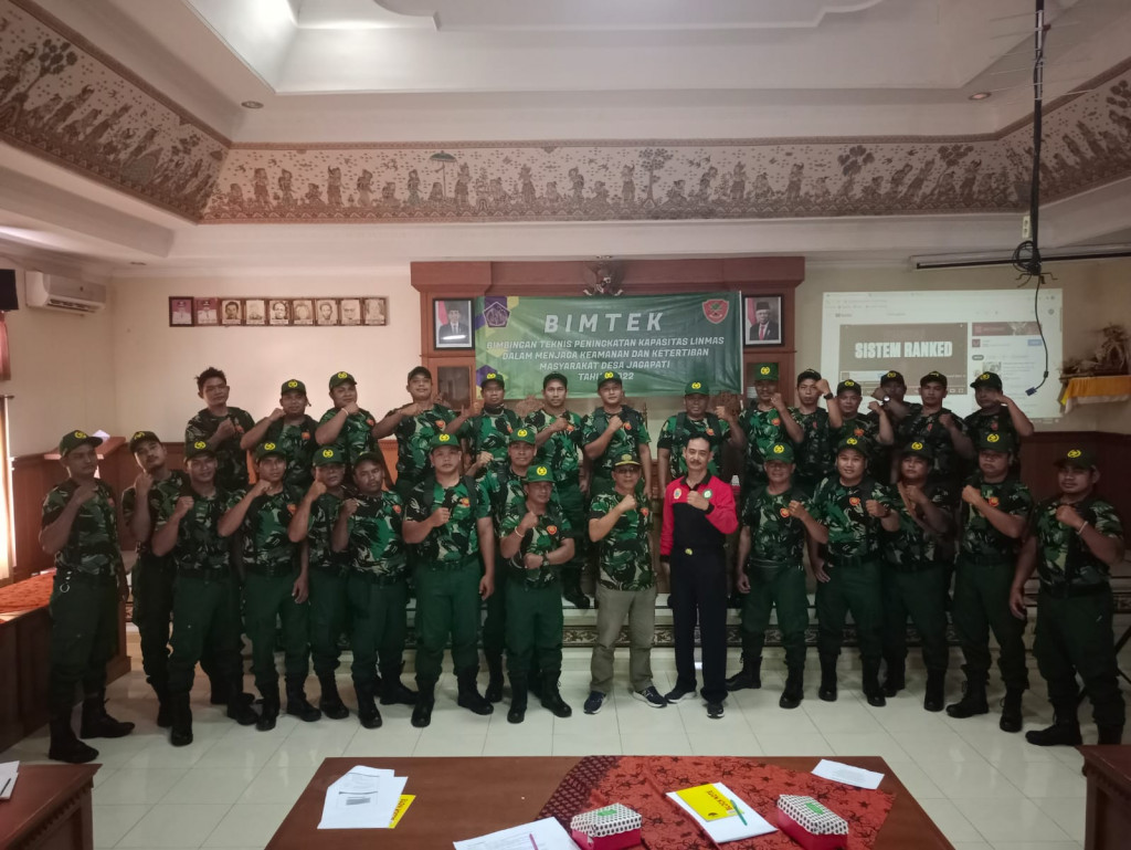 Bimbingan Teknis Peningkatan Kapasitas Satlinmas dalam menjaga keamanan dan ketertiban masyarakat Desa Jagapati