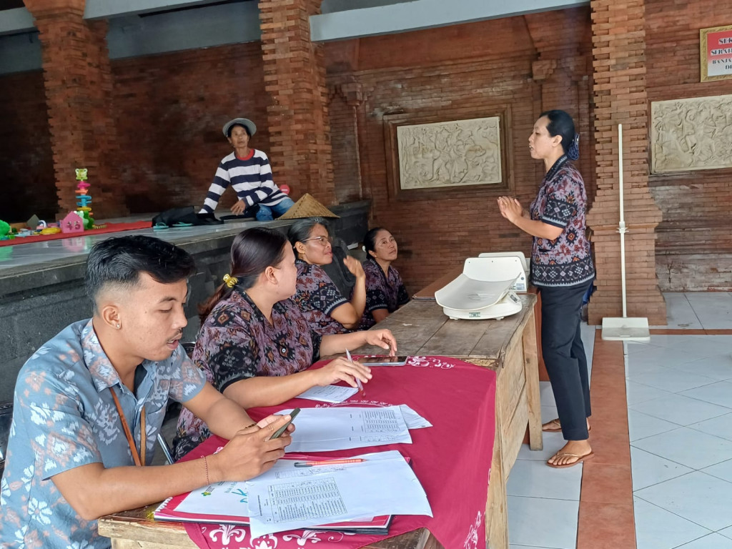 Pelaksanaan Kegiatan Posyandu Balita, Lansia dan BKB Banjar Dinas Nyelati Desa Kuwum Bulan September Tahun 2025
