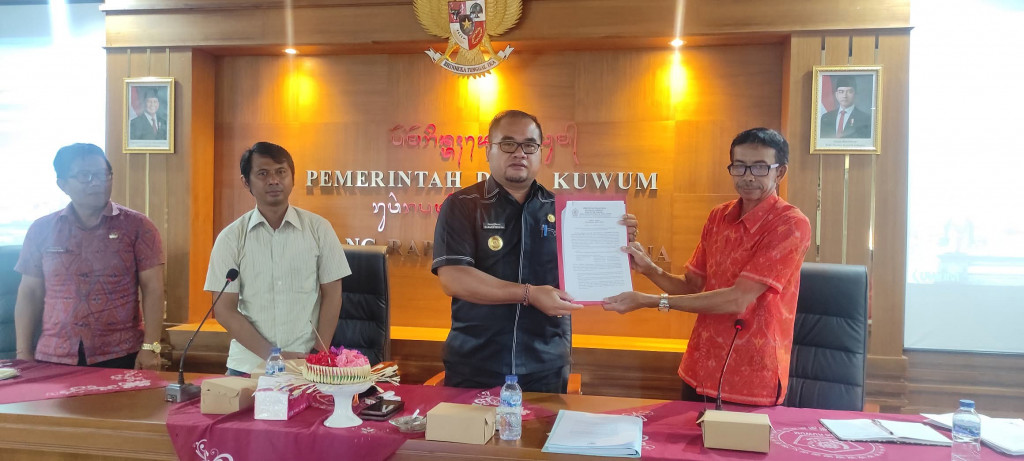 Pelaksanaan Musdesus Persetujuan Pengembalian Pinjaman Koperasi Desa Merah Putih Kuwum