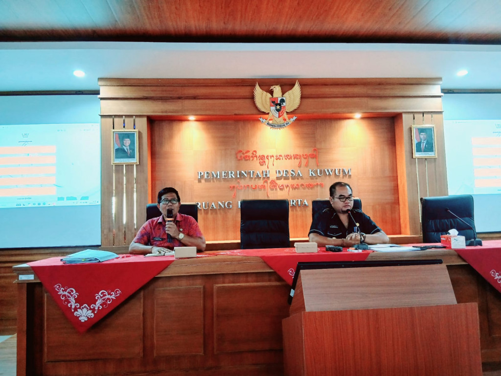 Pelaksanaan Rapat Koordinasi terkait Evaluasi Kegiatan tahun Anggaran 2025 Desa Kuwum