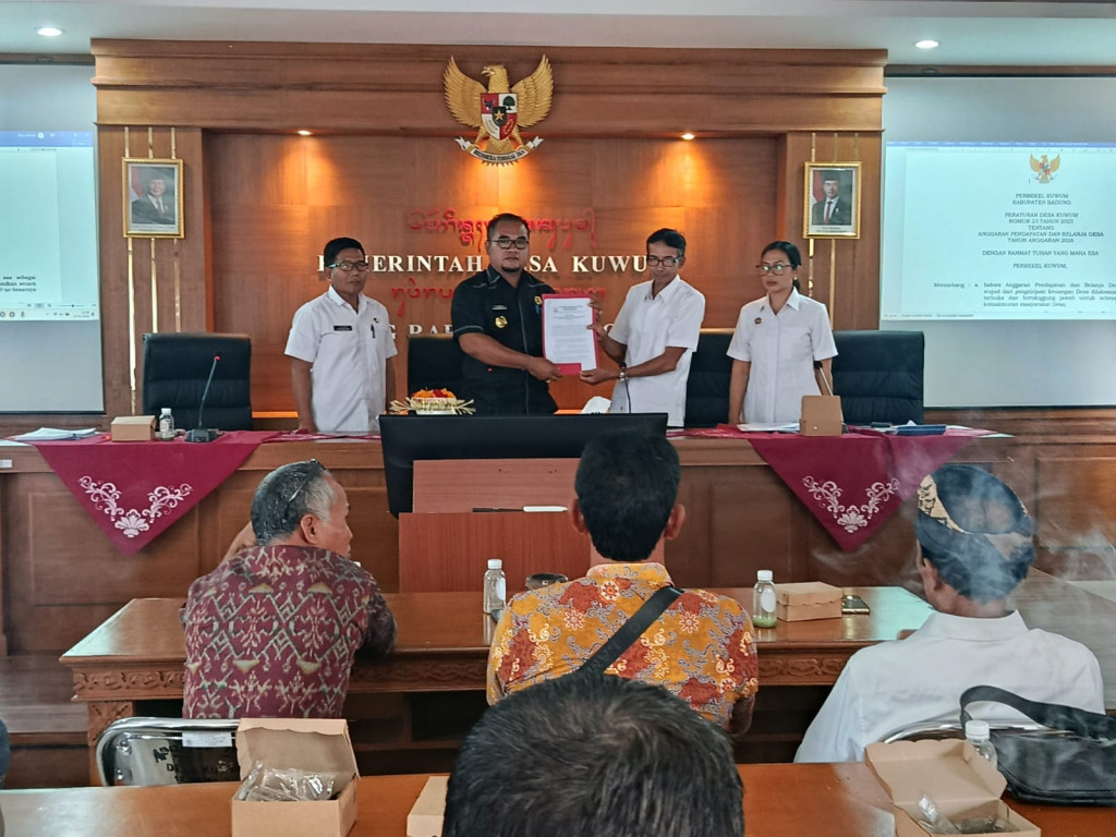 Pelaksanaan Musyawarah Desa Pemerintah Desa Kuwum terkait Penetapan APBDes 2026