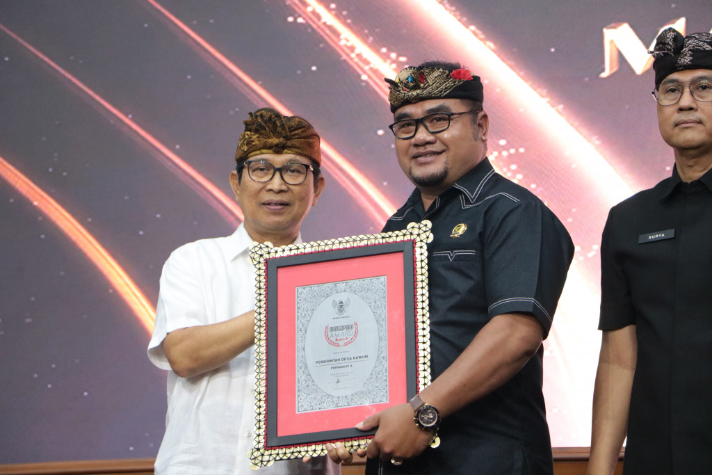 Pemerintah Desa Kuwum meraih peringkat 10 besar pada Ajang Mangupura Award tahun 2025