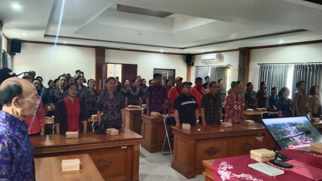 Pelaksanaan Kegiatan Rembug Stunting di Desa Kuwum
