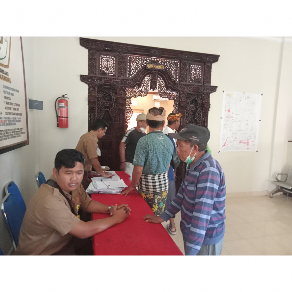 Pengambilan Sertifikat PTSL