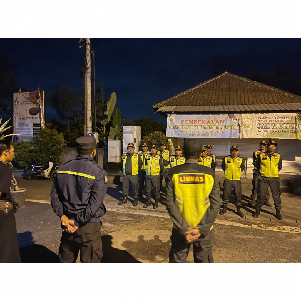 Linmas Desa Mambal laksanakan penjagaan rutin