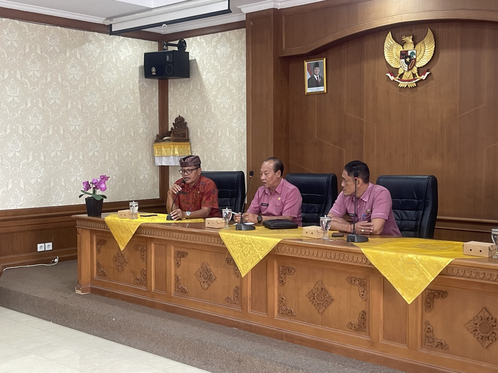 Sosialisasi PBB-P2 di Desa Mambal