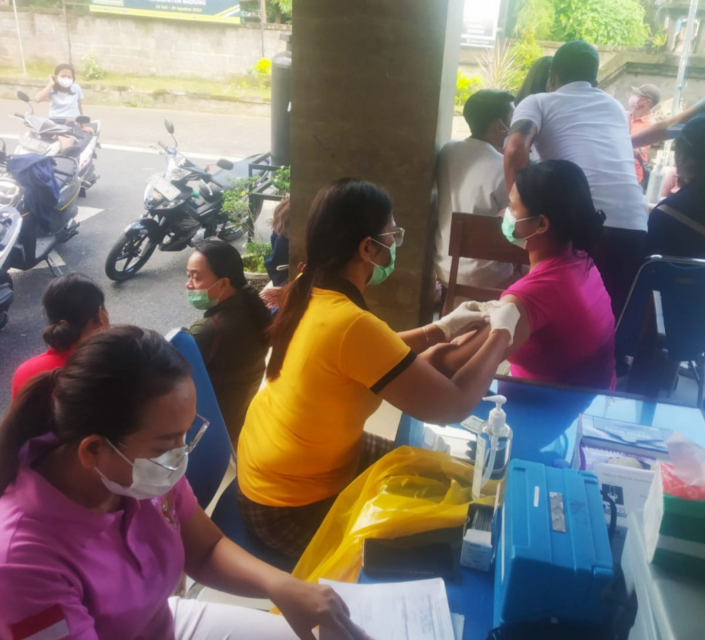 Laporan Pelaksanaan Vaksin Bosster di Desa Mambal hari ke2