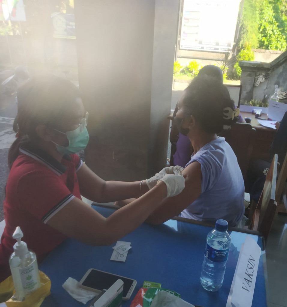 Laporan Pelaksanaan Vaksin Bosster di Desa Mambal hari ke6