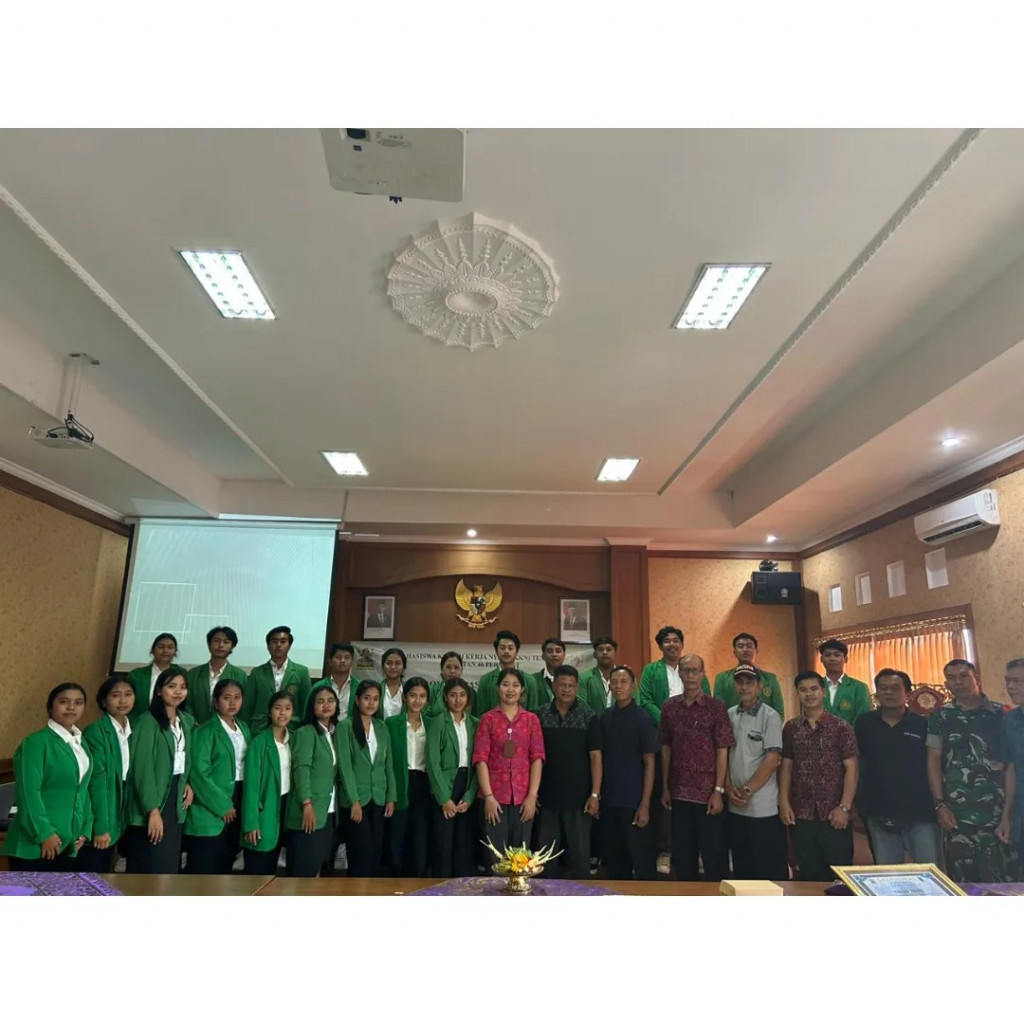 Perbekel Mambal hadiri acara perpisahan KKN Universitas Mahasaraswati Tahun 2023