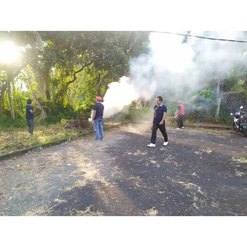 Bulan Bakti Gotong Royong Desa Mambal